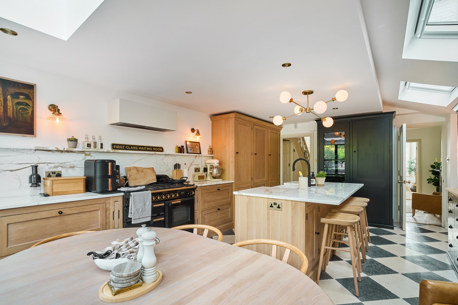 BNB05780_HDR