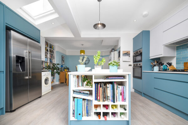 Skylight | Kitchen island | Open plan | Simply extend| Blue cabinets